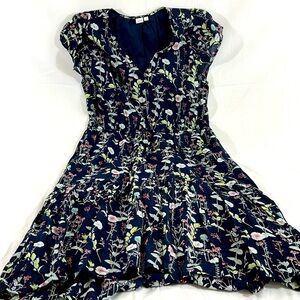 Like New Gap V-Neck Short Sleeve Floral Women’s Dress Sz XL Lined w/Pockets
